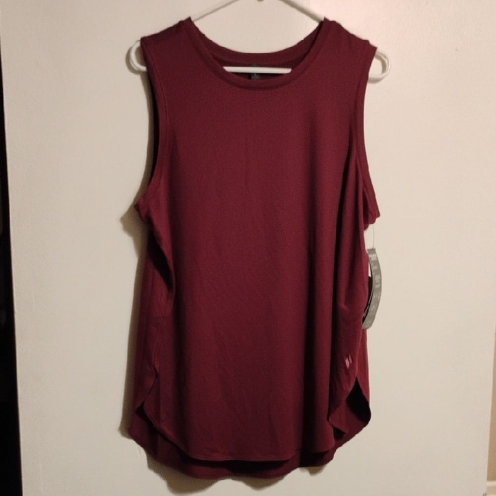 ✨ Skechers GO DRI Swift Tunic Tank Top – NWT ✨